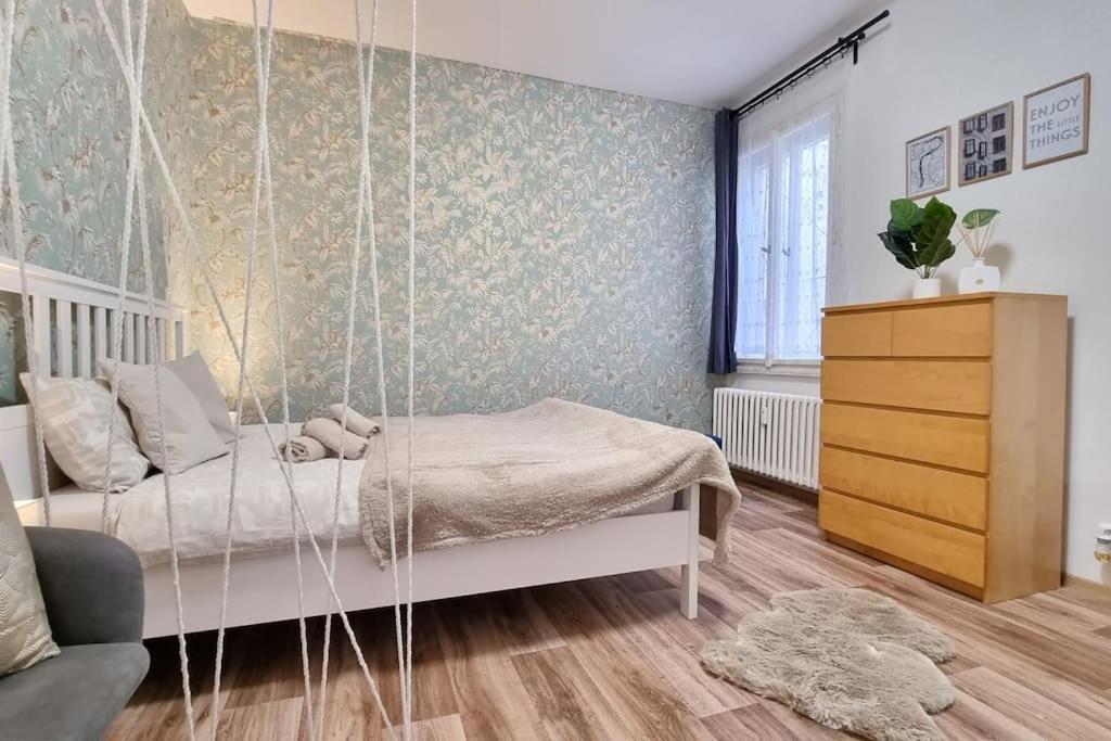 Finnem Sokolovska Appartamento *